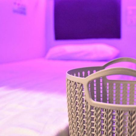 Hotel Bunk Planet Kandy Esterno foto