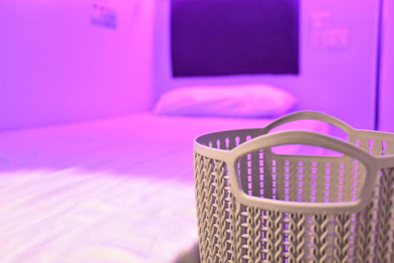 Hotel Bunk Planet Kandy Esterno foto